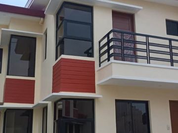 4 bedroom House and Lots for Sale Rfo in Sterling Residences One, Naic Cavite