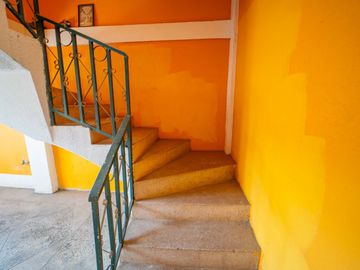 Casa en venta Monjas Orquideas 4 Pisos 452.7 3m2