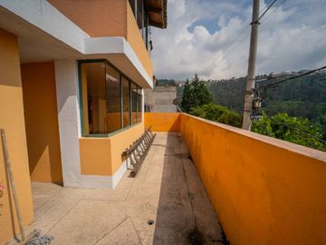 Casa en venta Monjas Orquideas 4 Pisos 452.7 3m2
