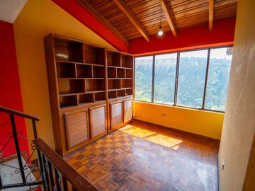 Casa en venta Monjas Orquideas 4 Pisos 452.7 3m2