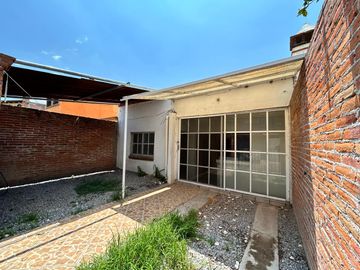 CASA EN VENTA EN TEQUISQUIAPAN, QUERETARO.