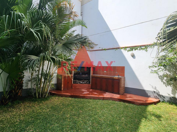 Venta De Casa En San Isidro Ubic Estrategica