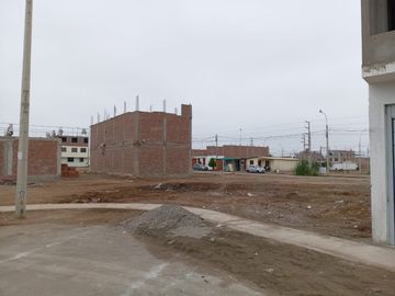 Se Vende Terreno Frente A Parque En Urb Los Huertos De Cañete