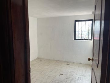 VENTA DE DEPARTAMENTO EN UNIDAD MORELOS, COL. RICARDO FLORES MAGON, CUERNAVACA, MOR. $700,000.00
