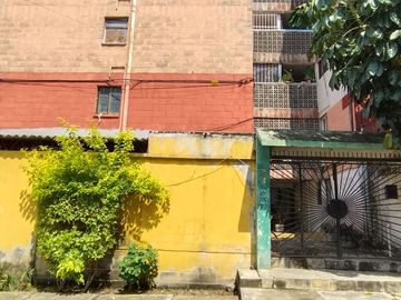 VENTA DE DEPARTAMENTO EN UNIDAD MORELOS, COL. RICARDO FLORES MAGON, CUERNAVACA, MOR. $700,000.00
