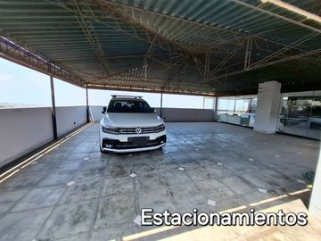 VENTA CASA CASUARINAS A.C. 647 m2 REMODELADA/4 PISOS/05 DORMITORIOS/PISCINA/VISTA PANORAMICA