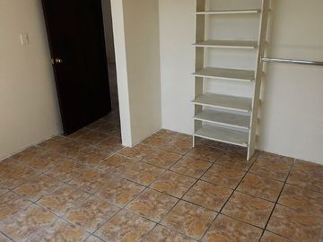 Casa en venta en dos niveles en Tenango del Valle Colonia Ojo de agua