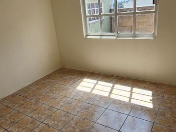Casa en venta en dos niveles en Tenango del Valle Colonia Ojo de agua