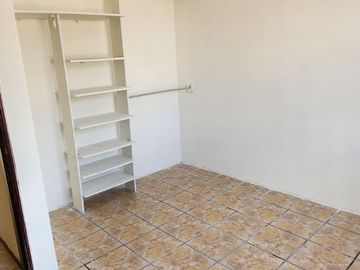 Casa en venta en dos niveles en Tenango del Valle Colonia Ojo de agua