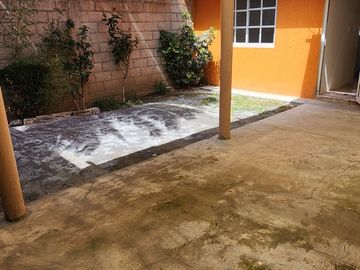 Casa en venta en dos niveles en Tenango del Valle Colonia Ojo de agua