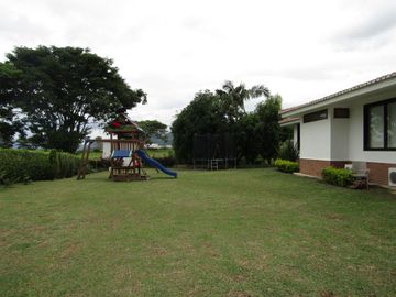 Casa campestre para el Arriendo con buena ubicación en Cerritos