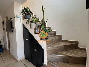 CASA EN FRACC. PRIVADO EN PARQUES DE TESISTÁN, ZAPOPAN