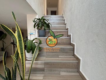 CASA EN FRACC. PRIVADO EN PARQUES DE TESISTÁN, ZAPOPAN