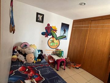 CASA EN FRACC. PRIVADO EN PARQUES DE TESISTÁN, ZAPOPAN