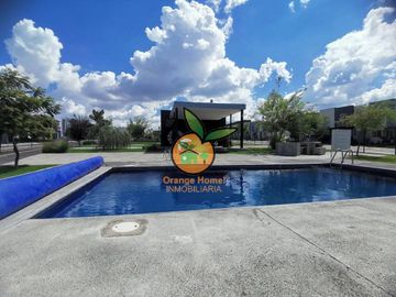 CASA EN FRACC. PRIVADO EN PARQUES DE TESISTÁN, ZAPOPAN