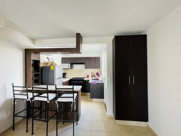 CASA EN VENTA CON ALBERCA Y JARDIN AL SUR DE CUERNAVACA