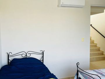 CASA EN VENTA CON ALBERCA Y JARDIN AL SUR DE CUERNAVACA