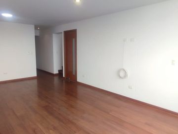 se vende duplex 194m2 lince