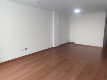 se vende duplex 194m2 lince