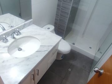 se vende duplex 194m2 lince