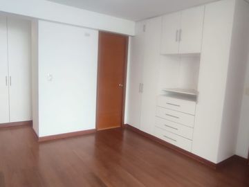 se vende duplex 194m2 lince