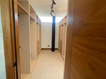 VENTA CASAS CON ACABADOS DE LUJO TUMBACO - HILACRIL - HOME REALTORS