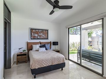 CASA EN VENTA CON ALBERCA Y JARDIN PROPIOS AL SUR DE CUERNAVACA