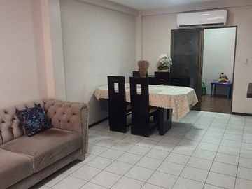En venta casa remodelada en La Joya Etapa Platino, Av. leon Febres Cordero