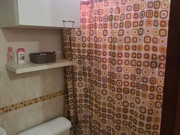 En venta casa remodelada en La Joya Etapa Platino, Av. leon Febres Cordero