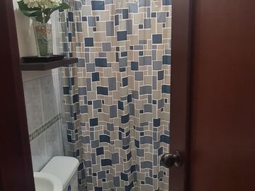 En venta casa remodelada en La Joya Etapa Platino, Av. leon Febres Cordero