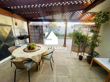 Casa en venta en seguro condominio en Quilpué.