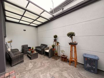 Casa de Venta en Santa Lucia Norte de Quito