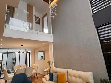 Casa de Venta en Santa Lucia Norte de Quito