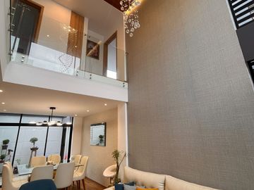 Casa de Venta en Santa Lucia Norte de Quito