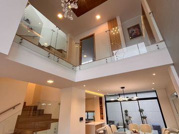 Casa de Venta en Santa Lucia Norte de Quito
