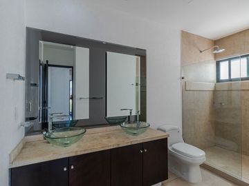 PENTHOSUE EN VENTA AL SUR DE CUERNAVACA CON ALBERCA