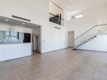 PENTHOSUE EN VENTA AL SUR DE CUERNAVACA CON ALBERCA