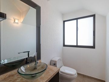 PENTHOSUE EN VENTA AL SUR DE CUERNAVACA CON ALBERCA