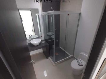 VENTA DE CASA EN RESIDENCIAL BOSQUES DE ICA II EN ZINACANTEPEC A UN COSTADO DE ZAMARRERO
