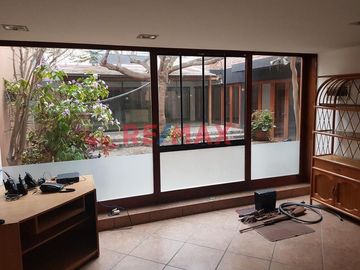 Vendo Casa En Surco Límite Con Miraflores