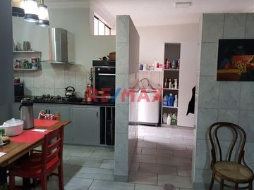 Vendo Casa En San Antonio, Miraflores,
