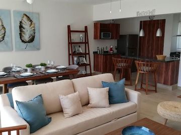 Departamento de tres recamaras en venta a tan solo unos pasos de la playa