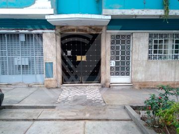 OPORTUNIDAD: SE VENDE DEPARTAMENTO EN LINCE PRIMER PISO-IDEAL PARA RESTAURANTE O TIENDA