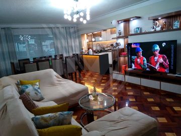 DEPARTAMENTO RECIEN  REMODELADO EN SAN ISIDRO-PRIMER PISO (Cerca de La Bombonniere)