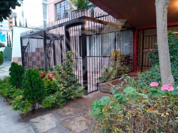 DEPARTAMENTO RECIEN  REMODELADO EN SAN ISIDRO-PRIMER PISO (Cerca de La Bombonniere)