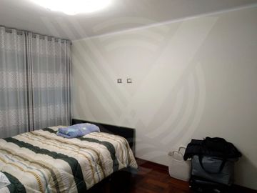 DEPARTAMENTO RECIEN  REMODELADO EN SAN ISIDRO-PRIMER PISO (Cerca de La Bombonniere)