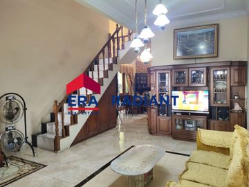 Rumah Modern 2 Lantai Siap Huni di Villa Bintaro Indah, Jombang, Ciputat, Tangsel