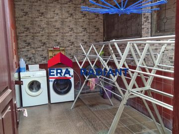 Rumah Modern 2 Lantai Siap Huni di Villa Bintaro Indah, Jombang, Ciputat, Tangsel