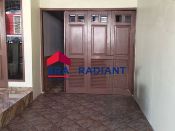 Rumah Modern 2 Lantai Siap Huni di Villa Bintaro Indah, Jombang, Ciputat, Tangsel