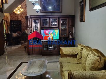 Rumah Modern 2 Lantai Siap Huni di Villa Bintaro Indah, Jombang, Ciputat, Tangsel